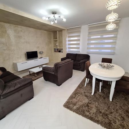 Adonis Apartment ノヴィ・サド エクステリア 写真