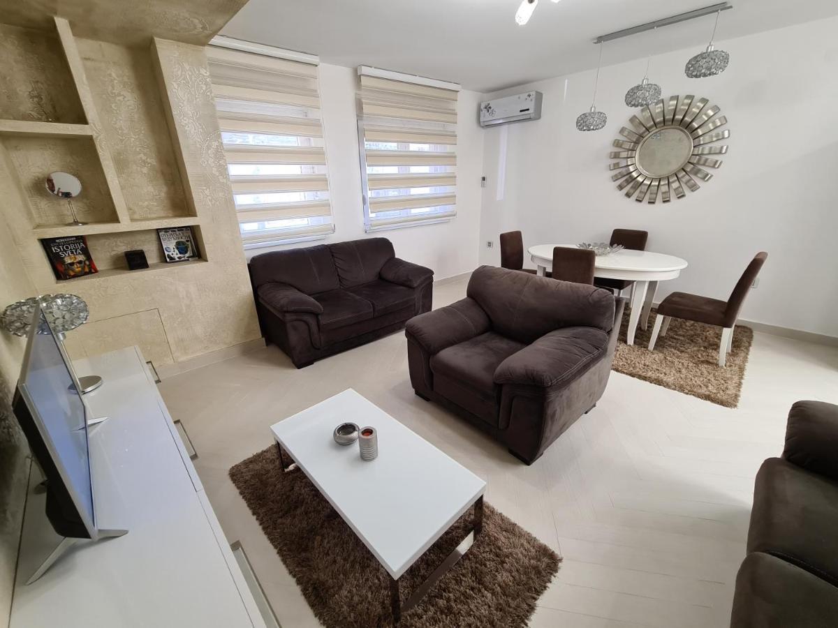 Adonis Apartment ノヴィ・サド エクステリア 写真